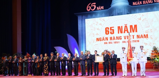 Ngân hàng Nhà nước Việt Nam đón nhận Huân chương Hồ Chí Minh lần thứ 3