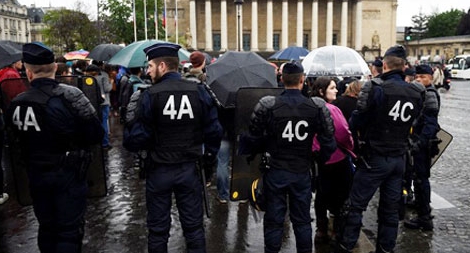 Chính phủ Pháp “qua mặt” Quốc hội?