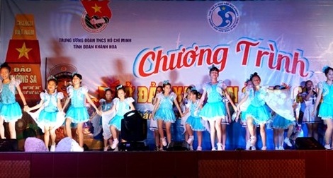 Gần 1.500 em nhỏ vui chơi với chương trình “Bố ở đảo xa - con ở nhà có bạn”