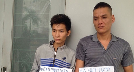 Phát hiện nhóm cướp giật từ chiếc xe máy bị bỏ lại hiện trường