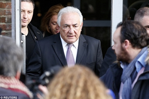 Cựu Tổng Giám đốc IMF Strauss-Kahn có con ngoài giá thú
