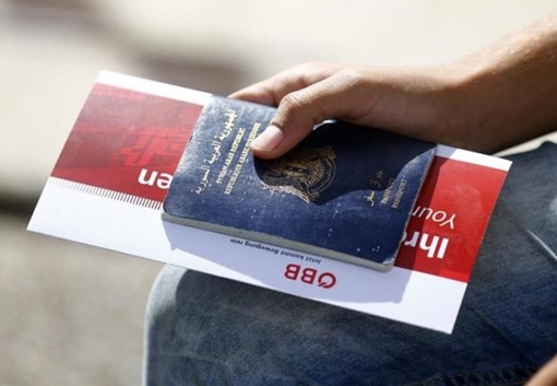 EU cảnh báo chiến binh IS có hộ chiếu thật để vào châu Âu