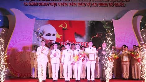 Hội thi “CAND làm theo lời Bác, vì nước quên thân vì dân phục vụ”