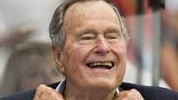 Cựu Tổng thống Bush cha phải nhập viện khẩn cấp