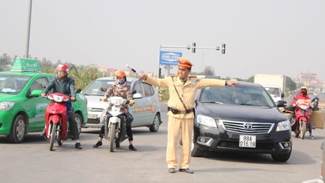 Không để người dân lỡ xe vì tắc đường