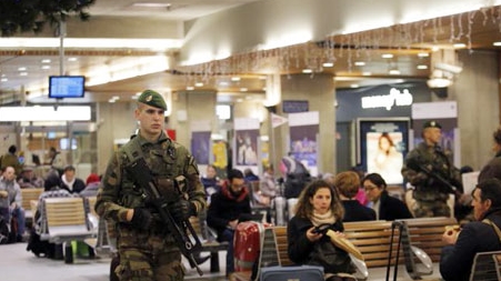 Anh cảnh báo nguy cơ tấn công khủng bố giống như ở Pháp