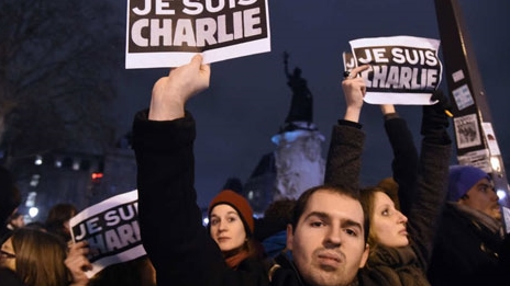 Vụ tòa soạn báo Charlie Hebdo bị khủng bố: Đổ dầu vào lửa
