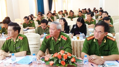 Phối hợp ngăn ngừa phụ nữ sang Campuchia đánh bạc