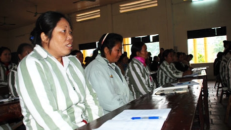 Lớp học đặc biệt của những người áo sọc