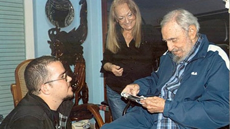 Chủ tịch Fidel Castro xuất hiện cùng nhà lãnh đạo sinh viên