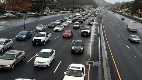 Tình báo Mỹ giám sát chặt chẽ hàng triệu tài xế ôtô