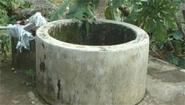 Phát hiện thi thể nam giới dưới đáy giếng