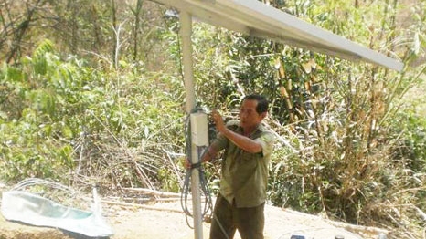 Tưới nước nhỏ giọt 'miễn phí' bằng năng lượng mặt trời