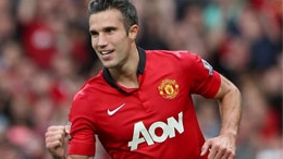Manchester United lót tay để Van Persie tự ra đi