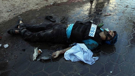 Thức tỉnh dư luận về bảo vệ an toàn cho báo giới