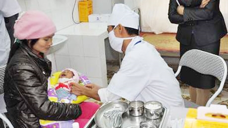 Khoảng 10-20% dân số Việt Nam bị nhiễm vi rút viêm gan B