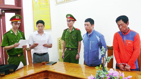 Khởi tố, bắt giam 2 người nước ngoài