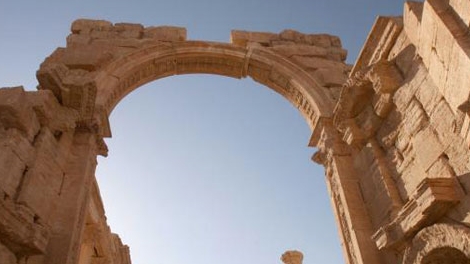 IS thảm sát 400 người ở Syria và hành quyết 16 thương gia Iraq