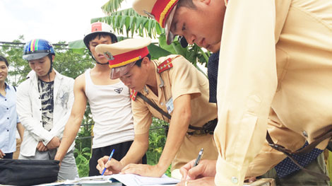 ‘Căng mình’ trên những cung đường nóng