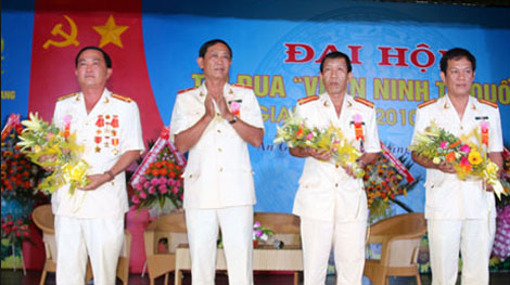 “Quả đấm thép” vùng giáp biên