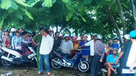 Đang đi xuồng bị sét đánh tử vong