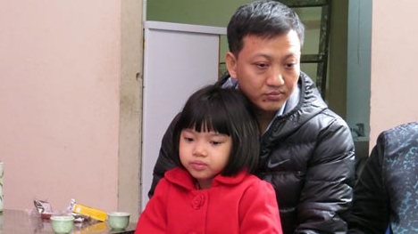 “Mong ngóng thi thể con từng giờ”