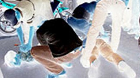 Hai sinh viên dũng cảm bắt cướp