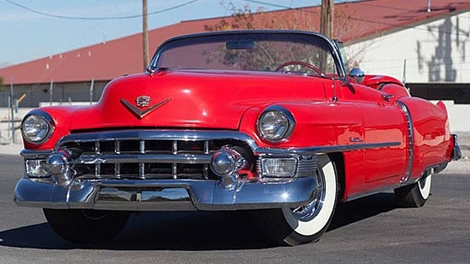 Đấu giá bộ sưu tập xe cổ quý hiếm để làm từ thiện