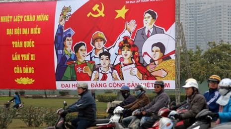 Không thể 'bẻ lái' quan điểm 'vừa hợp tác, vừa đấu tranh'