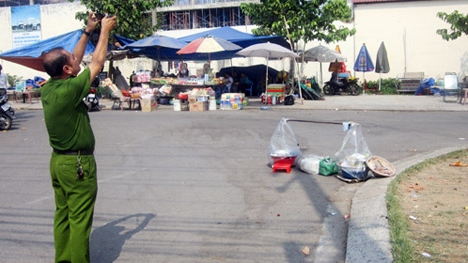 Án mạng từ lời trêu ghẹo trước cổng bệnh viện