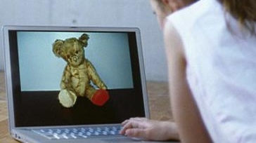 Trẻ em chat sex trở thành “mồi ngon” của tội phạm tình dục