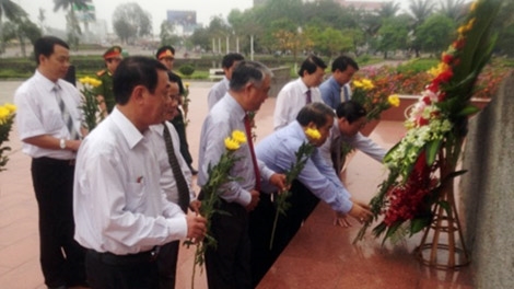 Kỷ niệm 108 năm Ngày sinh Tổng Bí thư Lê Duẩn 