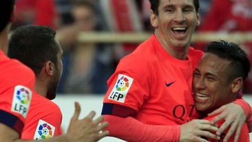 Barcelona đánh rơi chiến thắng trên sân của Sevilla