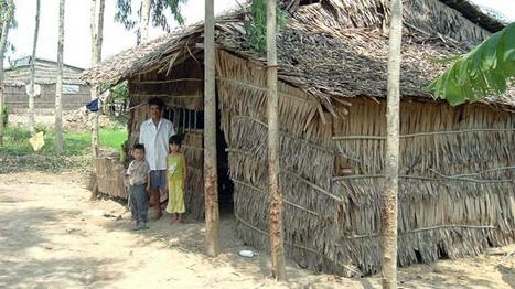 Tặng 50 triệu đồng cho hộ nghèo