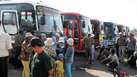 Đối tượng truy nã trốn trên xe khách