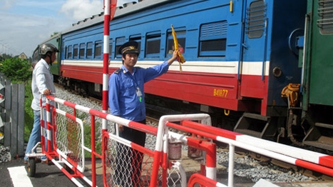 Tăng cường đảm bảo trật tự an toàn giao thông đường sắt