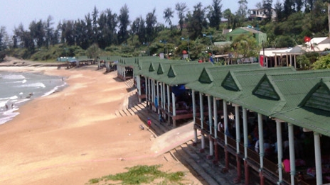 'Nữ hoàng bãi tắm' Cửa Tùng 'sống' trở lại