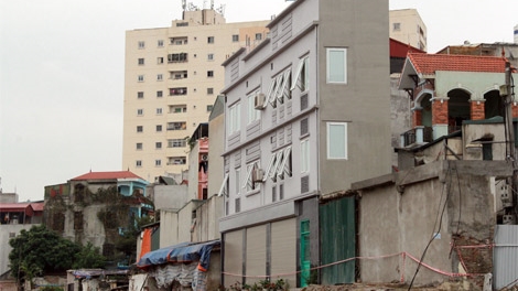 Cán bộ chần chừ, dân sốt ruột!