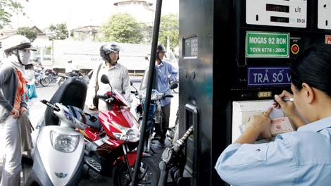 Thuế bảo vệ môi trường không phải nguyên nhân làm tăng giá xăng