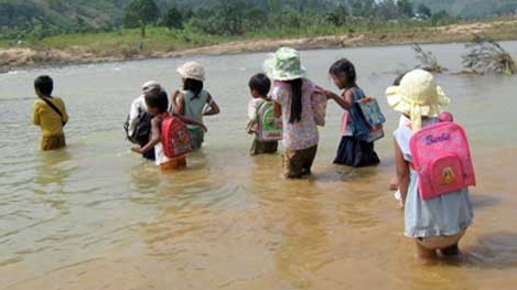 Nhiều vụ trẻ đuối nước tập thể trước mùa mưa lũ