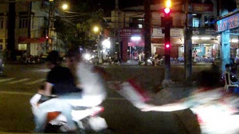 Bắt giữ 2 kẻ cướp nước hoa