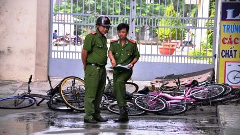 Lửa bùng phát giữa đêm, thiêu rụi hơn 100 xe đạp