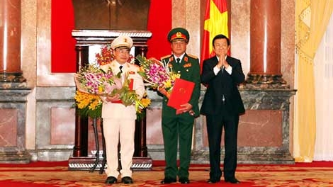 Phong quân hàm Thượng tướng cho Thứ trưởng Bùi Quang Bền