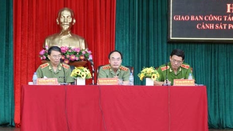 Lực lượng Cảnh sát PCCC giao ban công tác xây dựng lực lượng 6 tháng đầu năm 2015