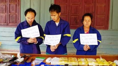 Bắt 4 đối tượng 'tuồn' gần 40 ngàn viên ma tuý vào Việt Nam