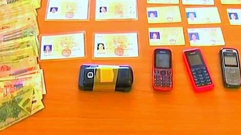 Đường dây làm giả giấy phép lái xe ‘giá 1 triệu’