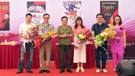 4 tác phẩm “đình đám” của NXB CAND thu hút độc giả