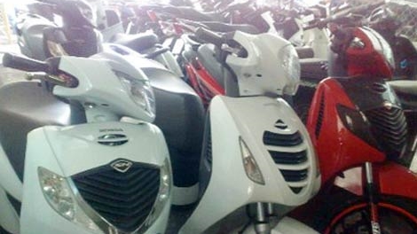 Phá băng nhóm gây 10 vụ trộm xe gắn máy