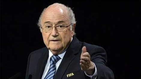 Sepp Blatter vẫn tiếp tục cương vị Chủ tịch FIFA bất chấp điều tra