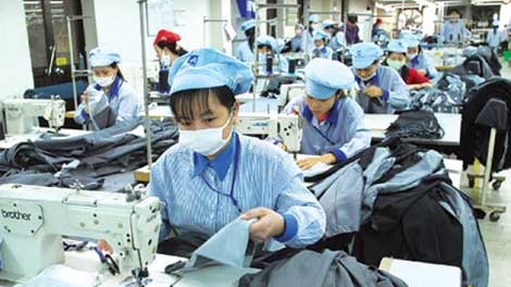 Chủ động vượt qua thách thức, giữ vững thị trường trên sân nhà